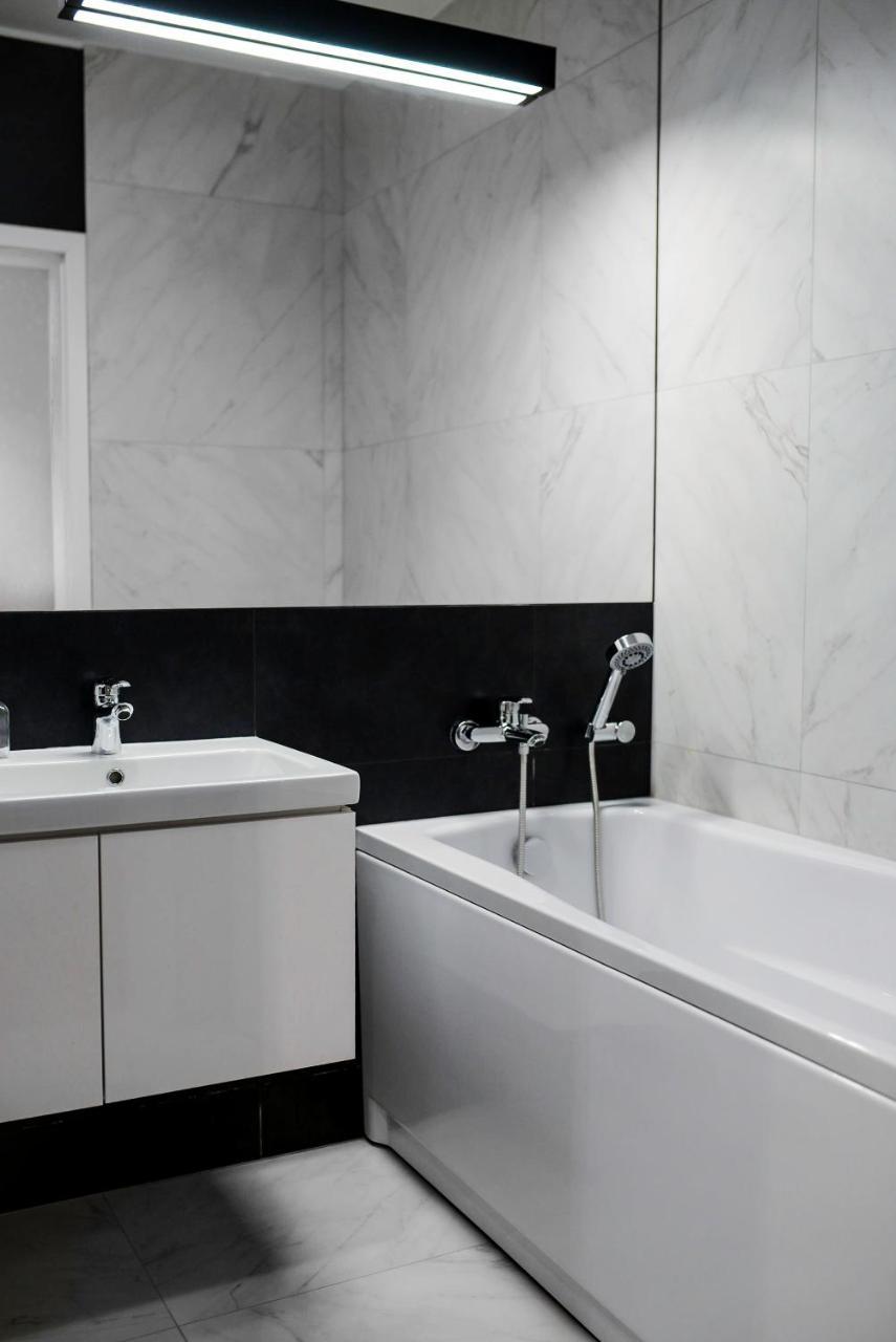 Crystal Guesthouse Варшава Экстерьер фото