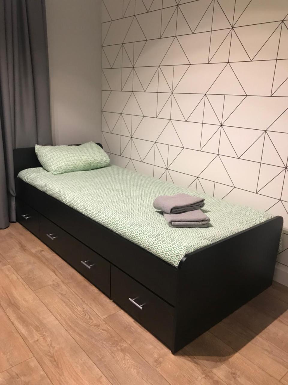 Crystal Guesthouse Варшава Экстерьер фото