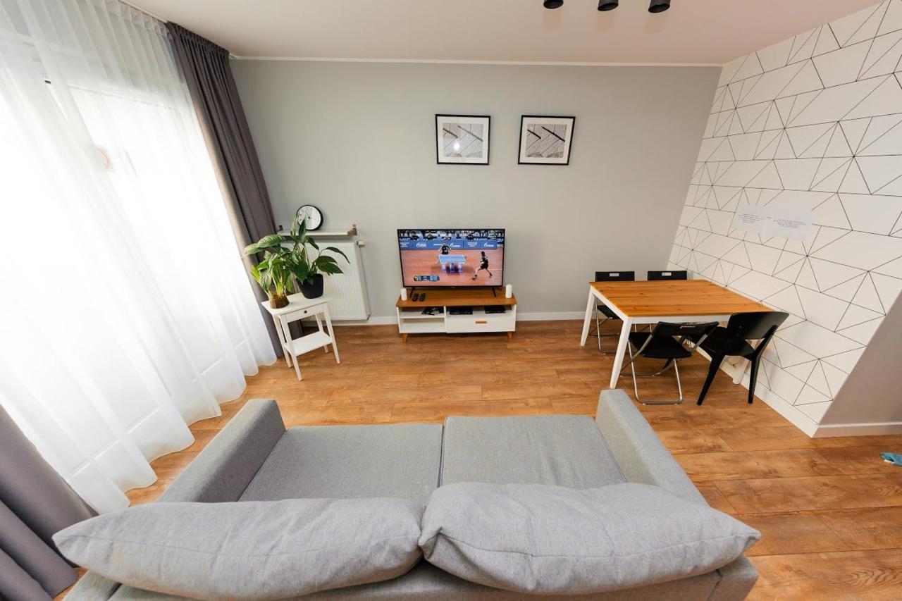 Crystal Guesthouse Варшава Экстерьер фото